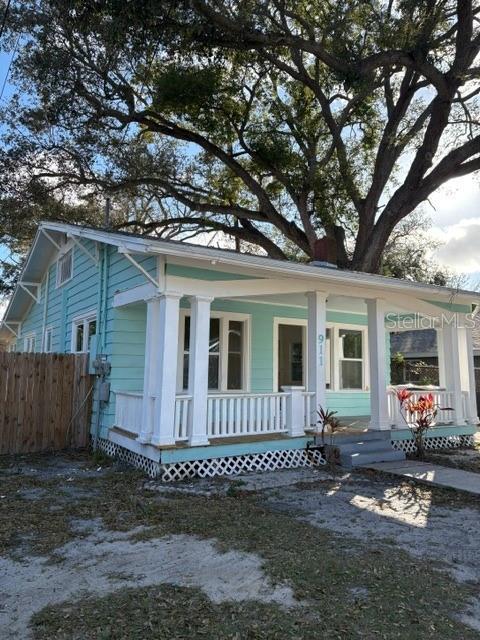 Building Photo - 911 Hart St