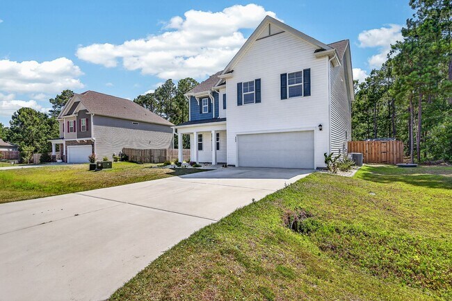 Building Photo - Coastal Living in The Preserve at Tidewater
