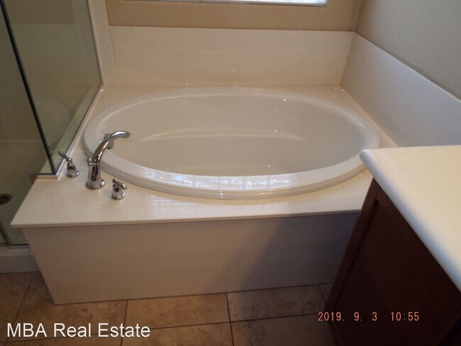 Building Photo - 3 br, 2 bath House - 5714 E Jake Hvn