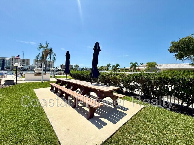 Building Photo - 14903 Imperial Point Dr N