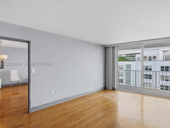 Building Photo - 1228 West Dr