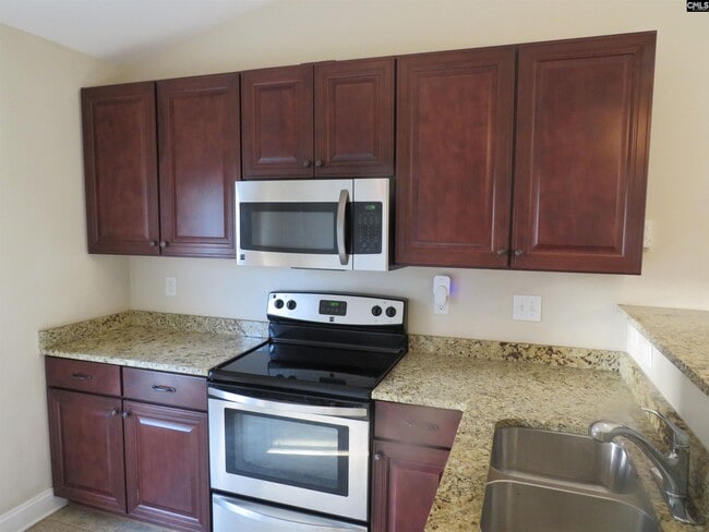 Building Photo - 242 Dawsons Park Dr