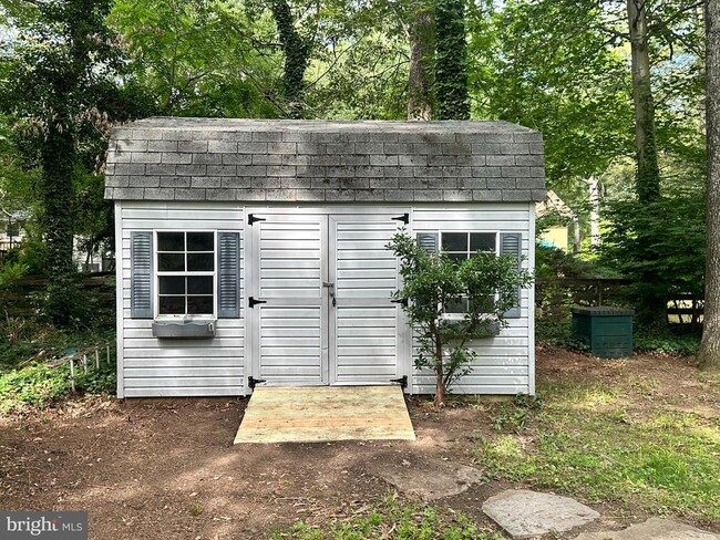 Building Photo - 3718 Nile Rd