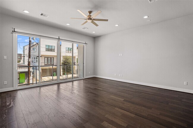 Building Photo - 3306 Cline St