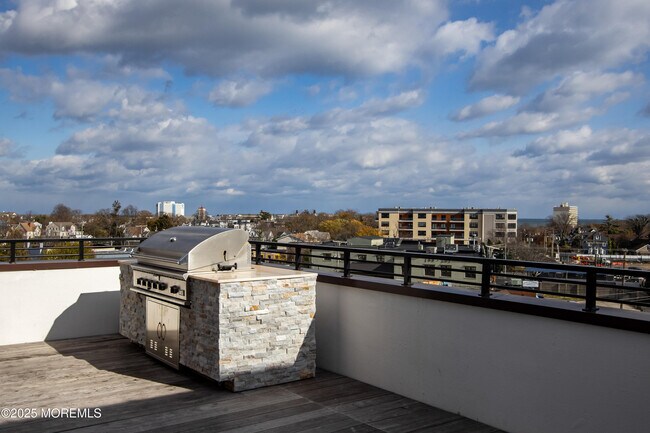 Building Photo - 258 Morris Ave