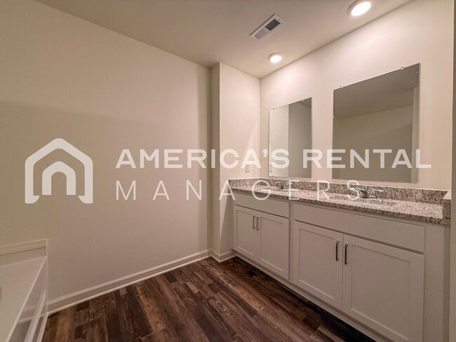 Building Photo - Coming Soon!! Available to View NOW!!!