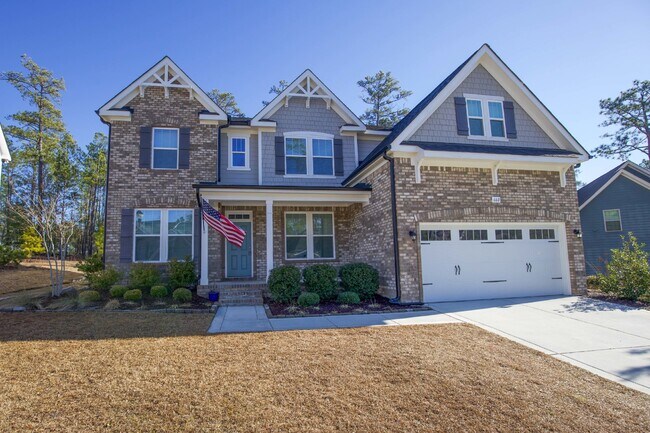 Primary Photo - Charming 4 Bedroom Rental Home with Spacio...