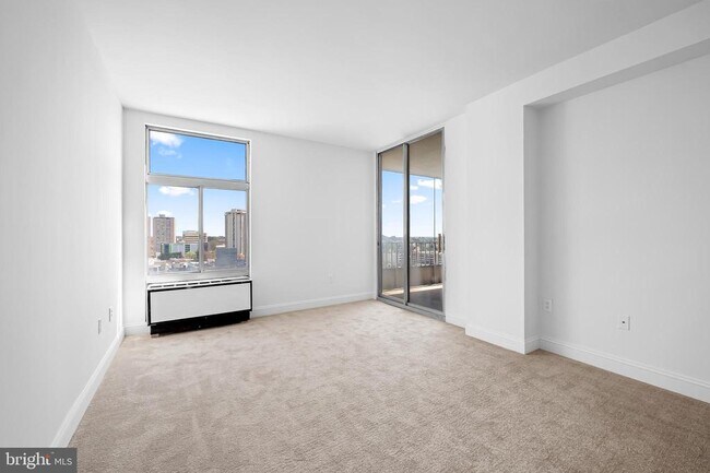 Building Photo - 28 Allegheny Ave