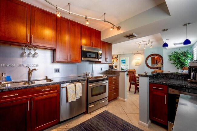 Building Photo - 100 Ocean Trail Way