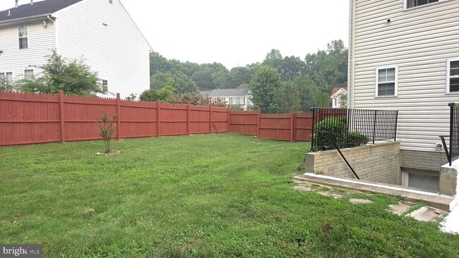 Building Photo - 5455 Quaint Dr