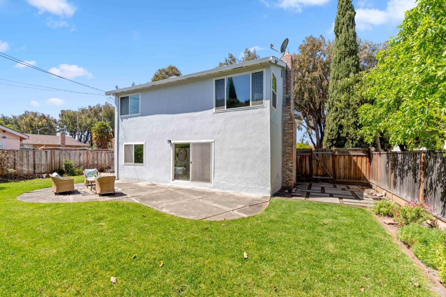 Building Photo - 1677 Calabazas Blvd