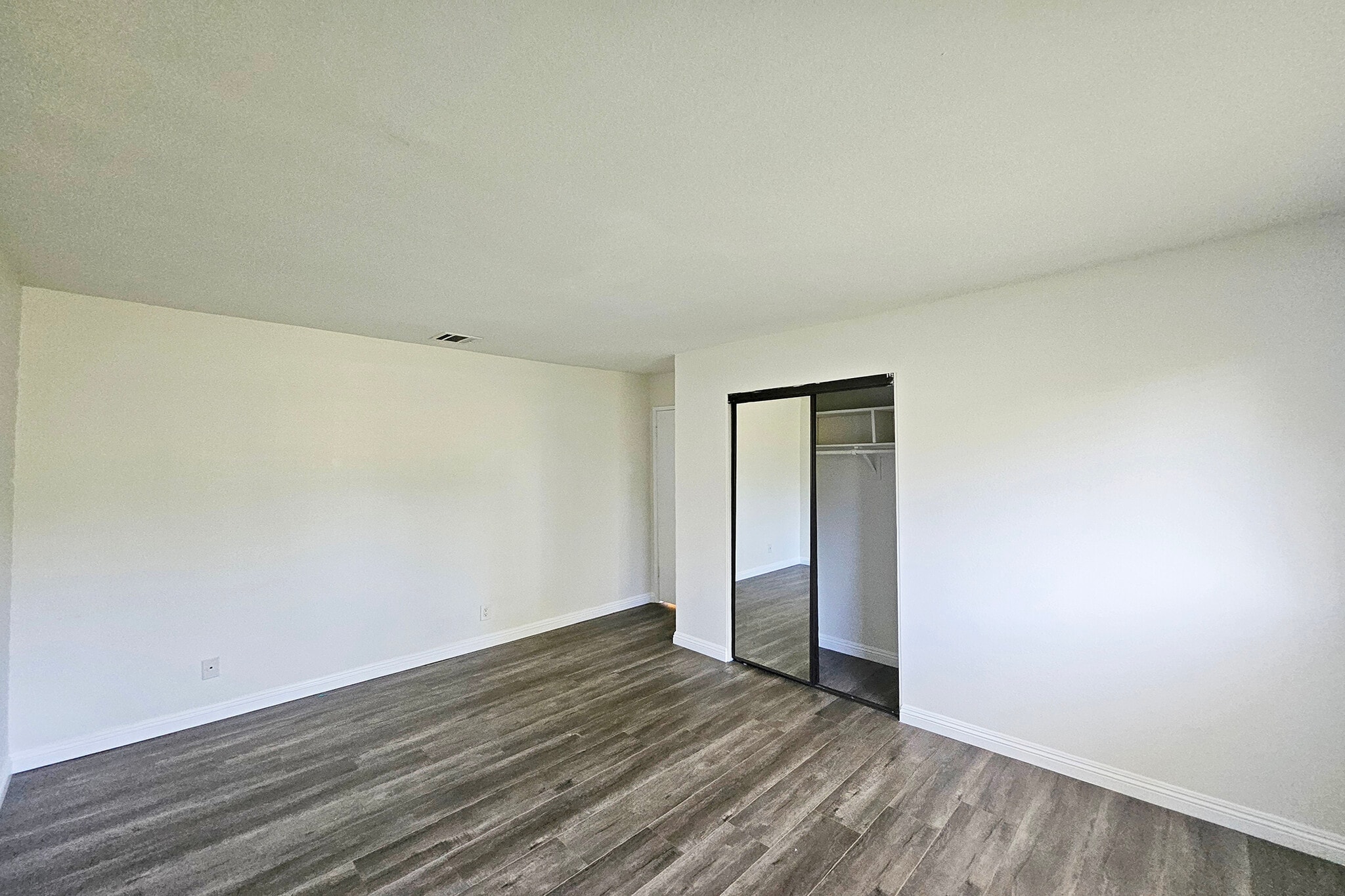 Building Photo - 1454 E Orange Grove Blvd