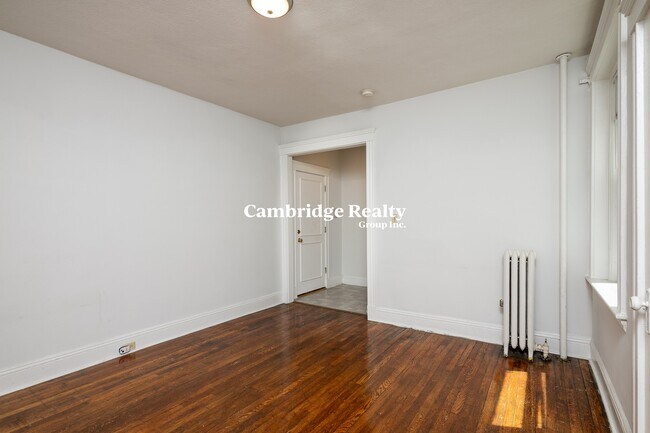 Building Photo - 49 Worthington St
