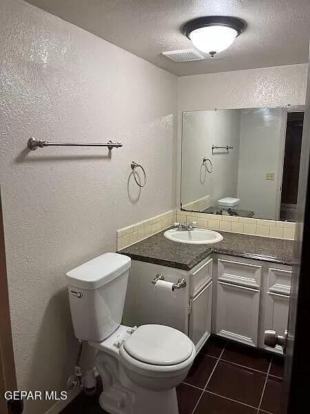 Building Photo - 10604 Springwood Dr