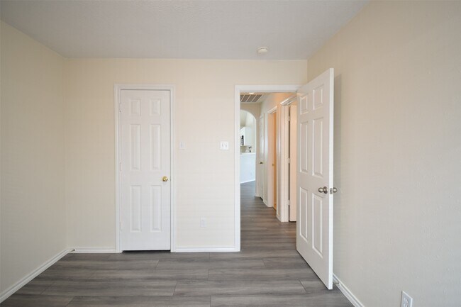 Building Photo - 22011 Gold Leaf Trail