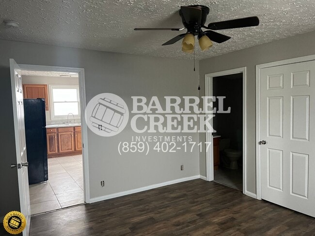 Building Photo - 3-Bed 2-Bath House