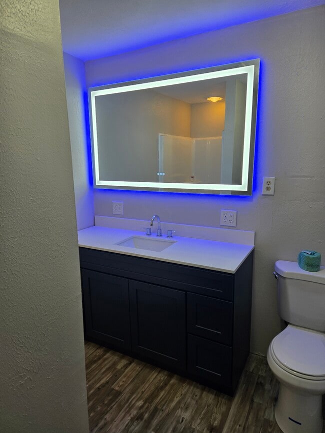 Building Photo - 1062 Aquetuck Rd