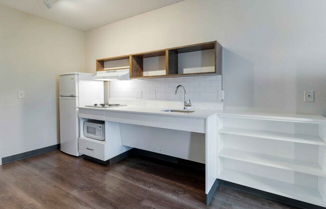 Building Photo - Furnished Studio-Fremont - Newark