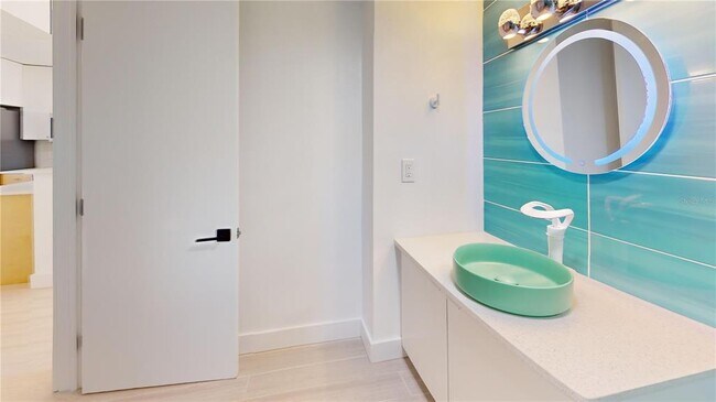 Building Photo - 301 87th Ave