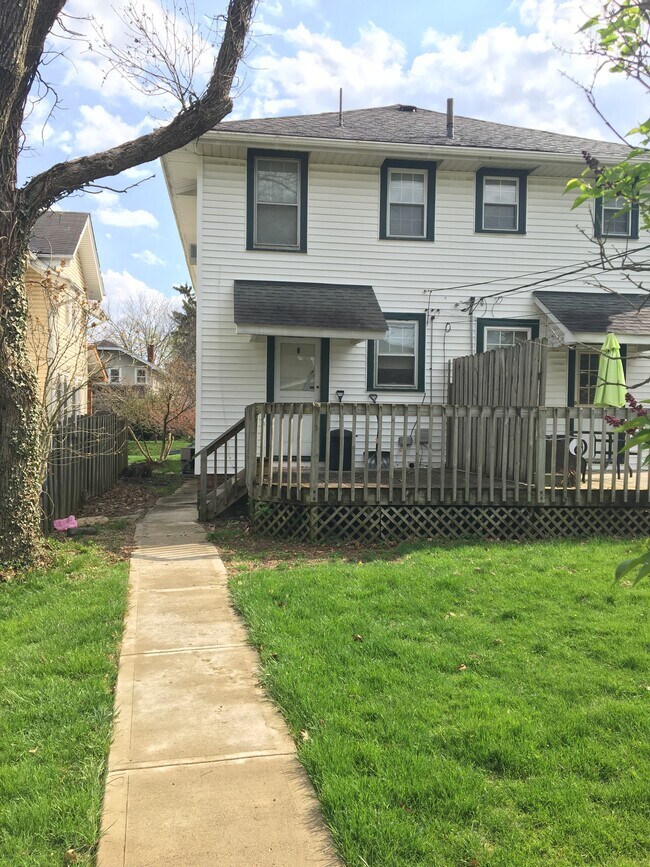 Building Photo - 1374 Inglis Ave