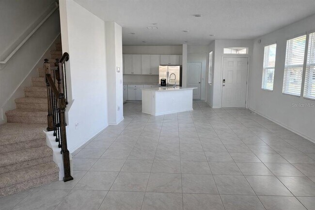 Building Photo - 470 Redbud Rd