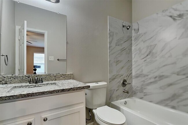 Building Photo - 10835 Barker View Dr