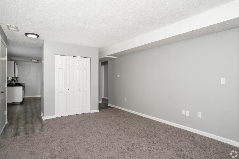 Building Photo - 168 Fox Hill Ln