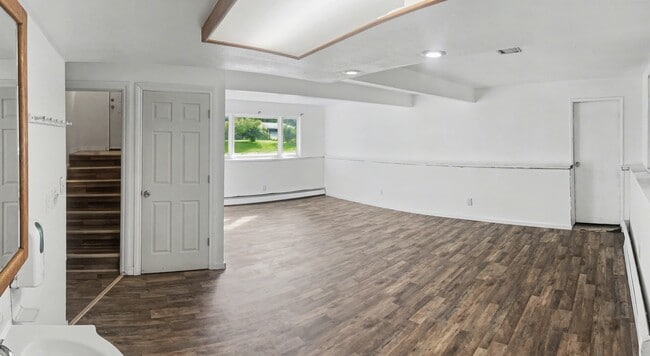 Building Photo - 9324 Kavik St