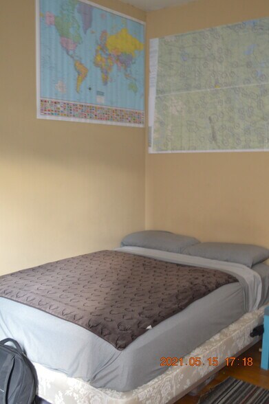 Bedroom - 1425 6th St SE