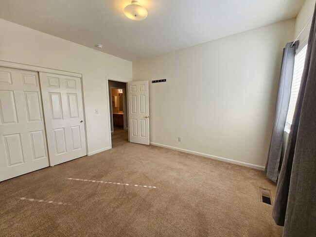 Building Photo - Cold Springs Beauty - Immaculate Newer Hom...