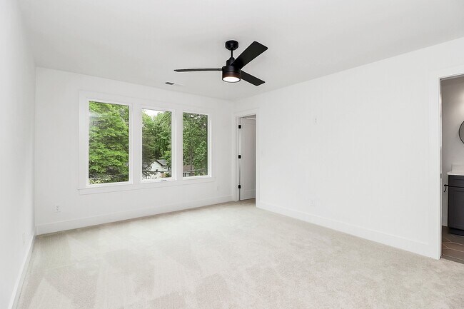 Building Photo - 1748 Arnold Dr