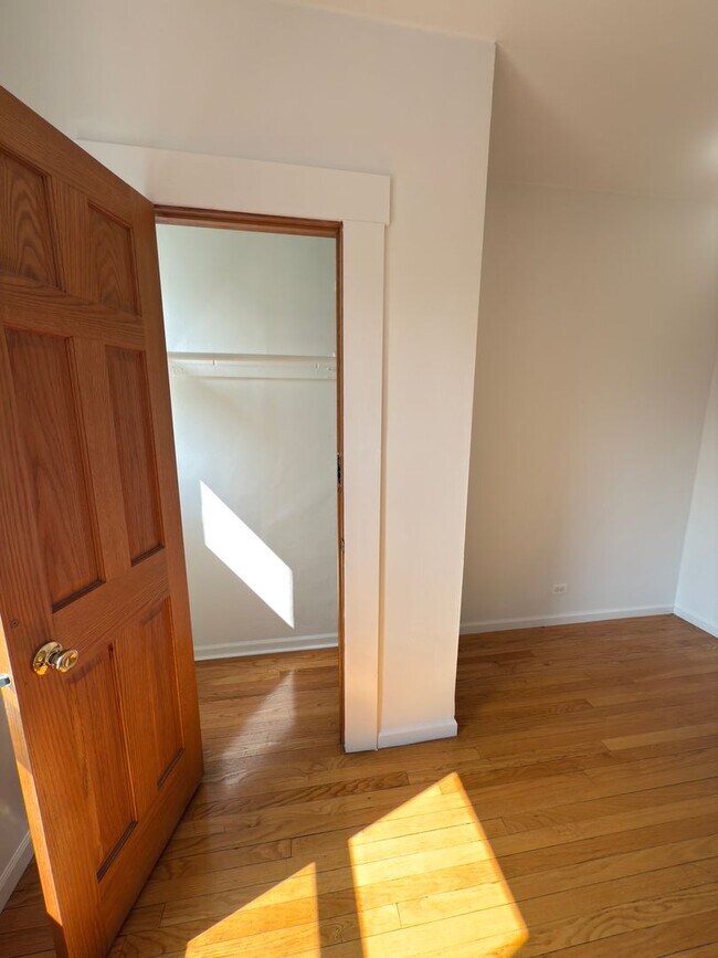 Building Photo - Saint Louis