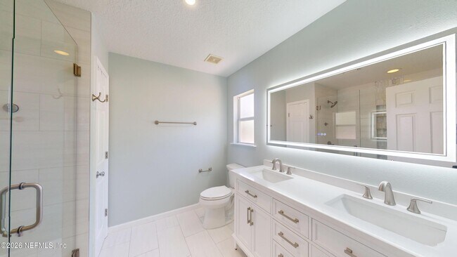 Building Photo - 1063 Collinswood Dr W