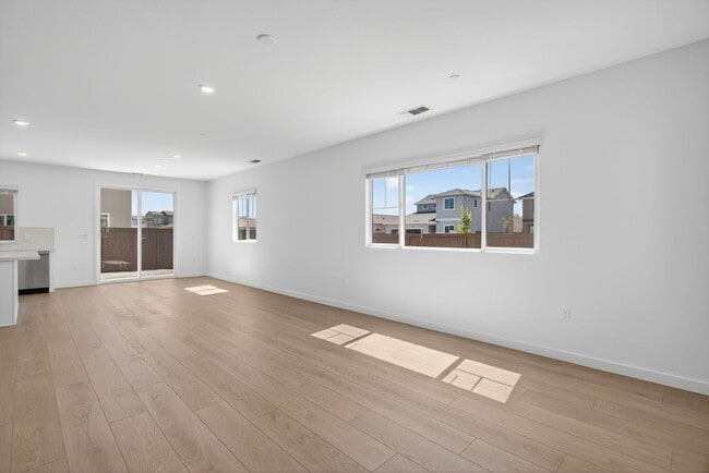 Building Photo - Brand New 4br Home - Waterways at Westlake