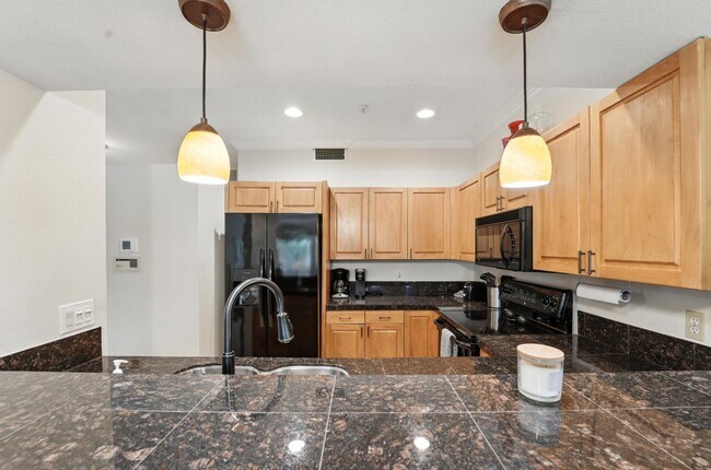 Building Photo - Furnished 2-Bed, 2-Bath Condo in Gainey Ranch