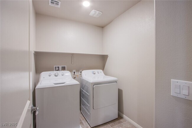 Building Photo - 12803 Cambria Dunes Ct