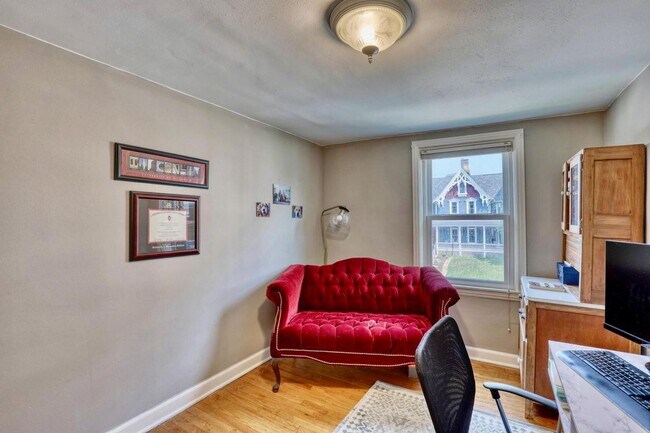 Building Photo - Beautiful Updated 3-Bedroom Colonial – Prime East Side Location