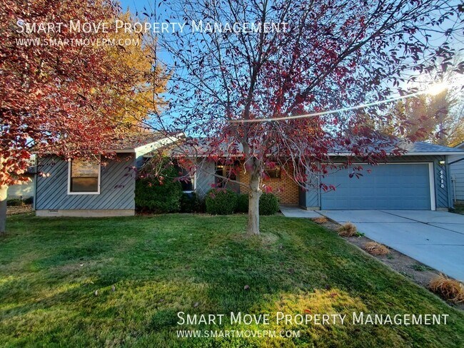 Primary Photo - 4418 N Oxbow Pl
