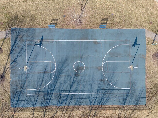 Building Photo - 467 Parkgate Dr