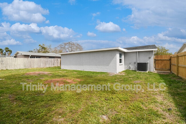 Building Photo - 10033 Brunswick Ln