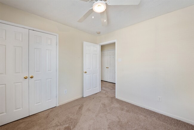 Building Photo - 6827 Dumble St