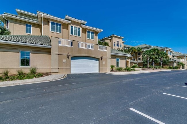 Building Photo - 2180 Waterview Dr