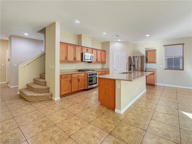 Building Photo - 945 Spiracle Ave