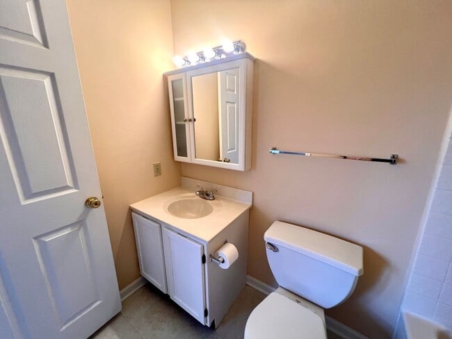 Building Photo - Cranberry Township - 3 Bedroom 2.5 Bathroo...