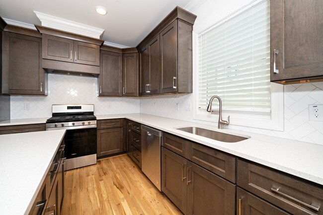 Building Photo - 3809 Burt Dr