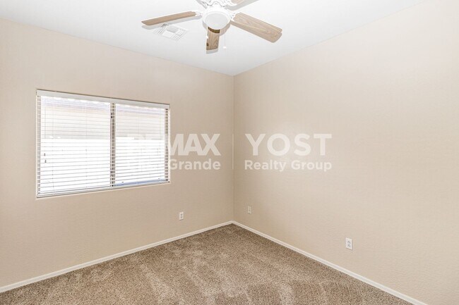 Building Photo - 254 W Seven Seas Dr