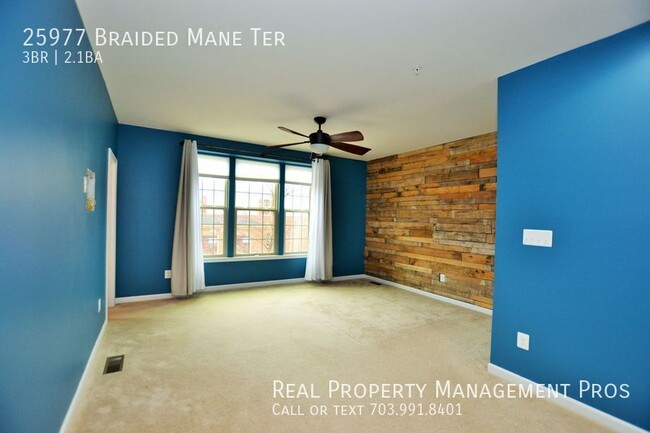 Building Photo - 25977 Braided Mane Terrace