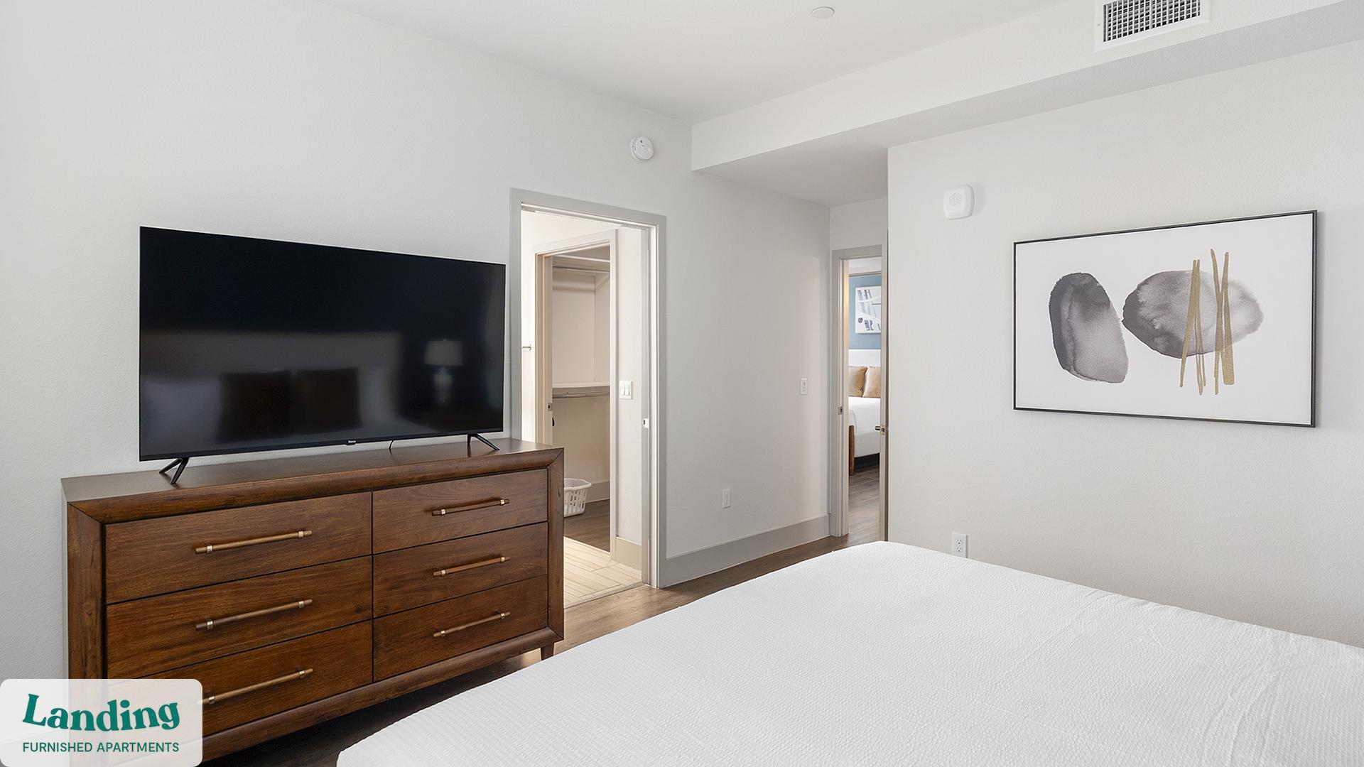 Building Photo - 2323 E Highland Ave