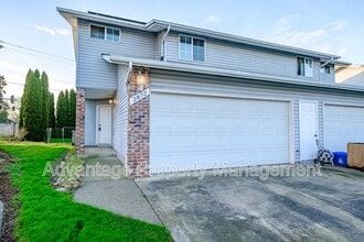 Building Photo - 2872 Raleigh Ct SE