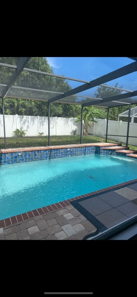 Building Photo - 12828 Kings Lake Dr